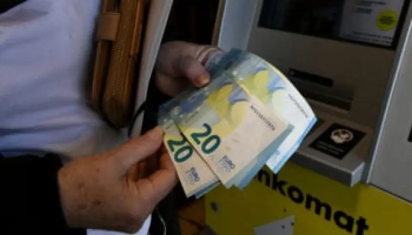 Guide de paris : Comment retirer de l'argent ? | bwin