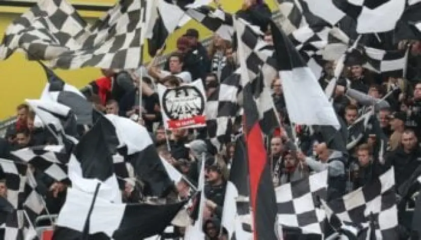 Eintracht Frankfurt - PAOK Saloniki pronostic et cote match | Europa Conference League