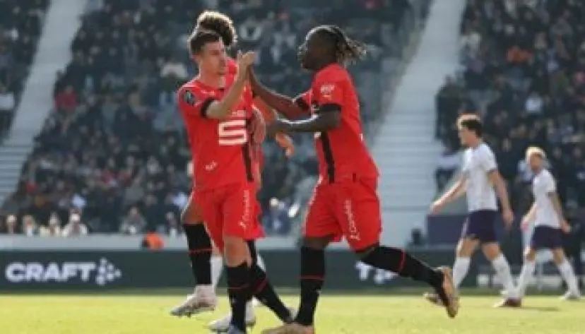 Jeremy Doku, l'attaquant belge de Rennes contre Toulouse