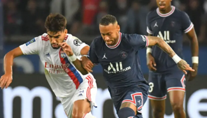 Lyon Paris match football