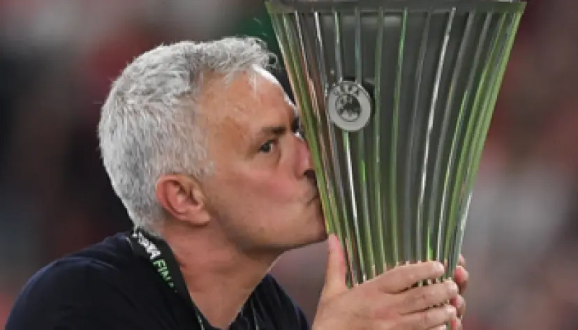 De winnaar van de Confernce League, voetbalweddenschappen